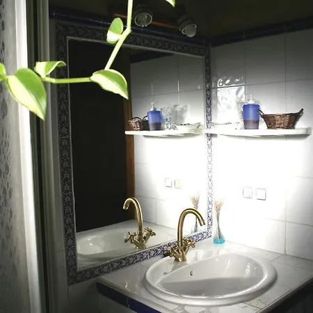 Pensión La Huerta De San Lorenzo *