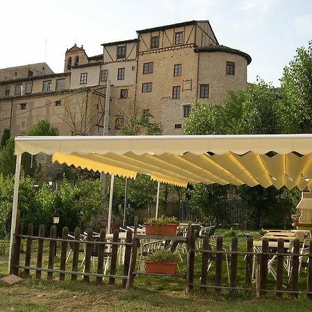 Pensión La Huerta De San Lorenzo *